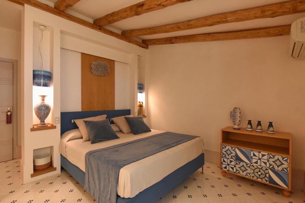 Hotel Garden Riviera Санта-Мария-ди-Кастеллабате Экстерьер фото