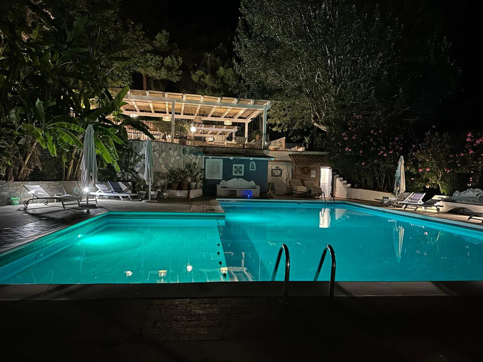 Hotel Garden Riviera Санта-Мария-ди-Кастеллабате Экстерьер фото