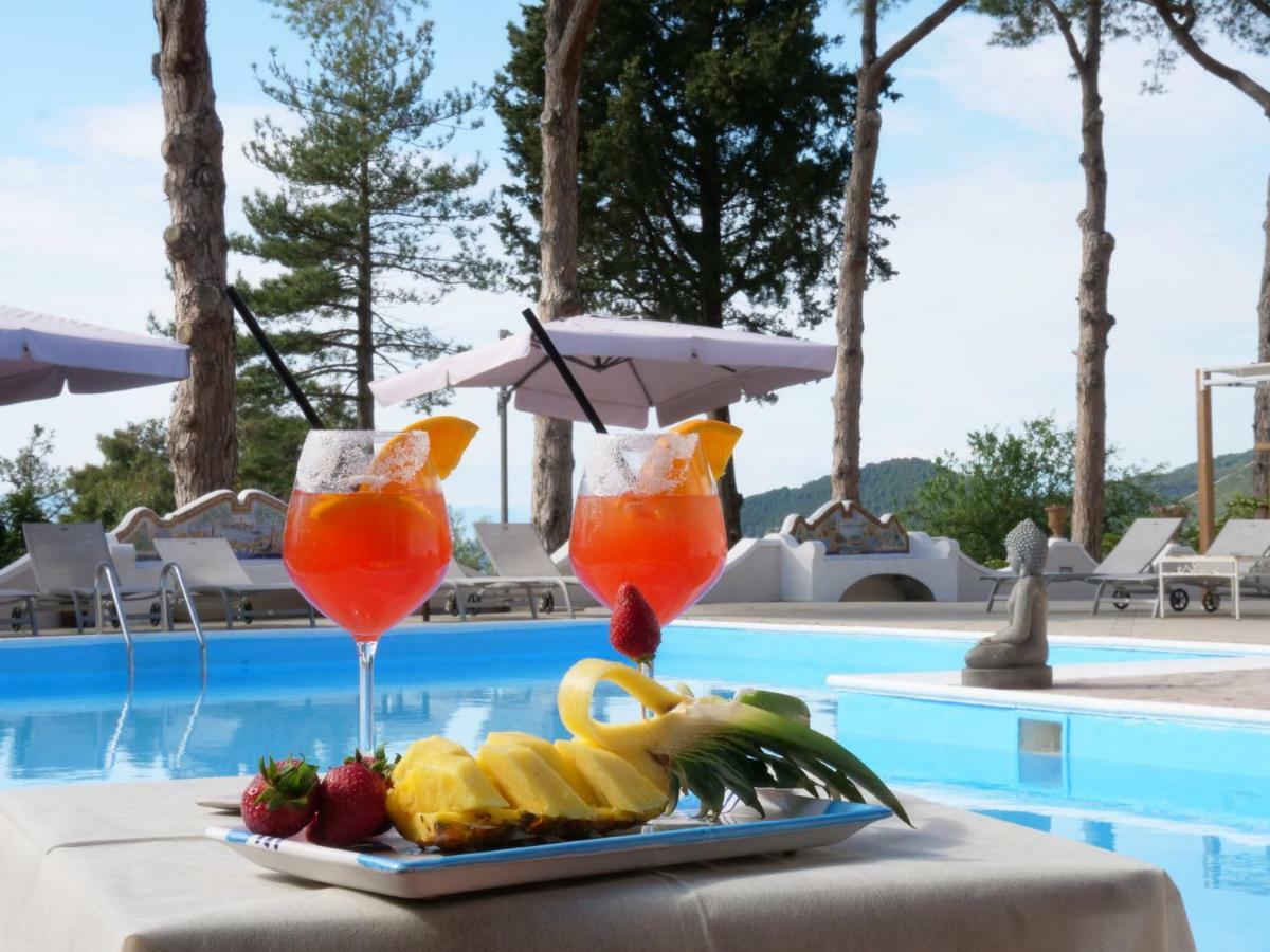Hotel Garden Riviera Санта-Мария-ди-Кастеллабате Экстерьер фото